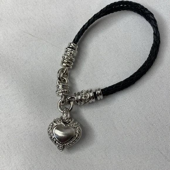 Judith Ripka braided leather cord heart bracelet, sterling silver - Picture 4 of 5